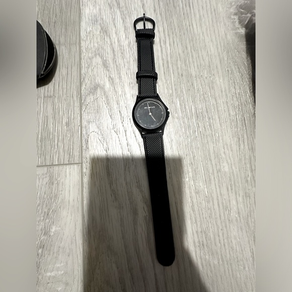 Shu Uemura Watch - Picture 2 of 6